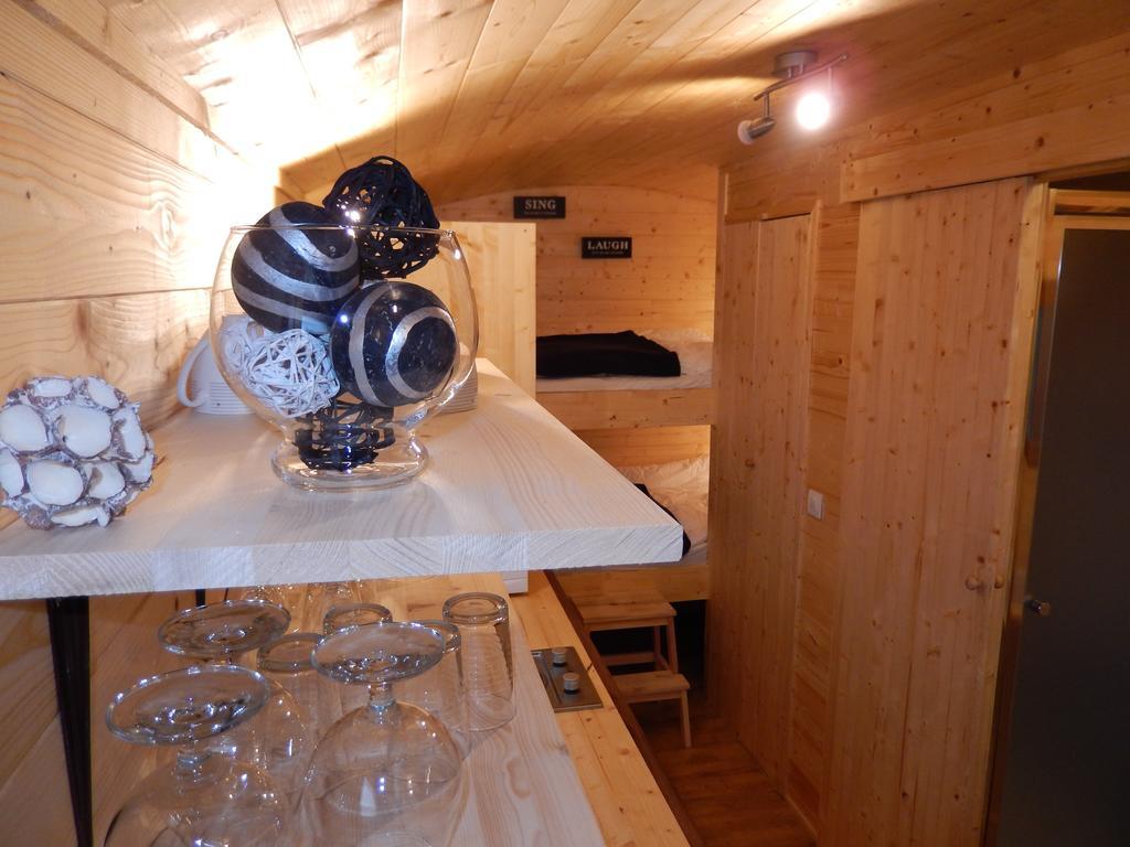B&B Le 'Ti 'Bou De Refuge Bouillon Rum bild