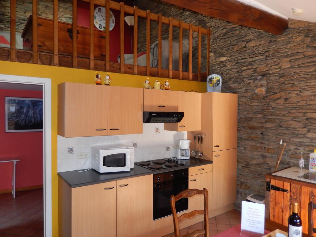 B&B Le 'Ti 'Bou De Refuge Bouillon Rum bild
